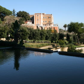 Istituto Antoniano veduta dal lago del Parco del Poggio