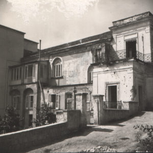 1947-La villa danneggiata dalla guerra