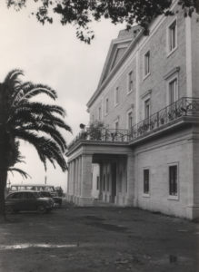 1960-La facciata è completamente ristrutturata
